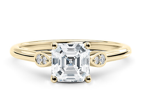 Primrose Engagement Ring in Gelbgold (9k) set with a Asscher cut diamant.