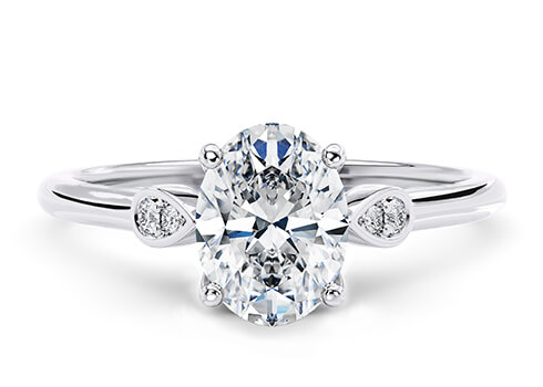 Primrose Engagement Ring in Hvitt gull (9k) set with a Oval cut diamant.