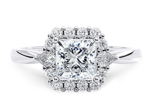 Hampstead in Platyna set with a Princess cut diament.