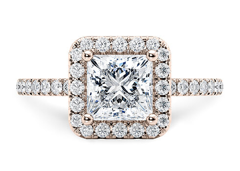 Isabella in Roségold set with a Prinzess cut diamant.