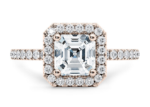 Isabella in Or rose set with a Asscher cut diamant.
