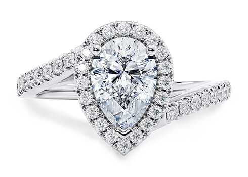 Kew in Weißgold set with a Tropfen cut diamant.