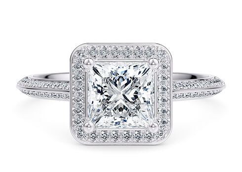 Olympia in Platin set with a Prinzess cut diamant.