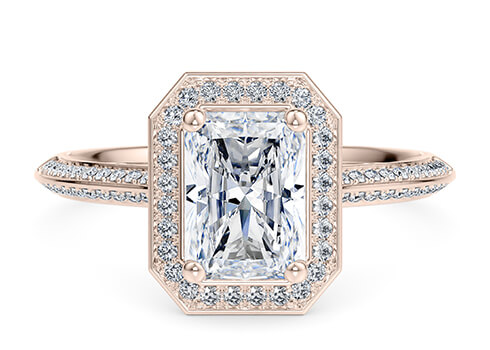 Olympia in Or rose set with a Radiant cut diamant.