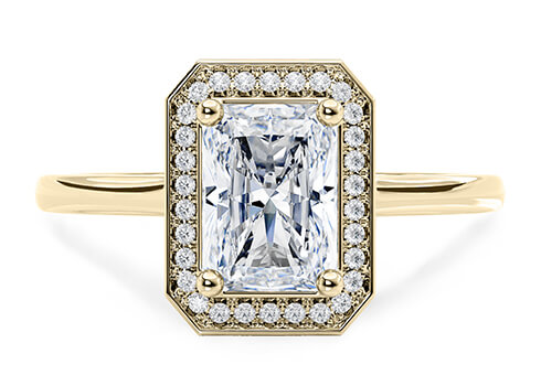 Minerva in Geelgoud set with a Radiant cut diamant.