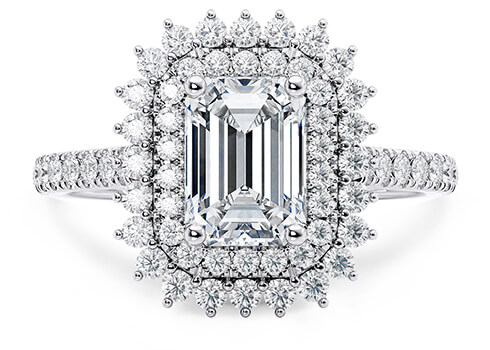 Berkeley in Platin set with a Smaragd cut diamant.