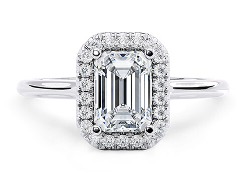 Rossetti in Oro Bianco set with a Smeraldo cut diamante.