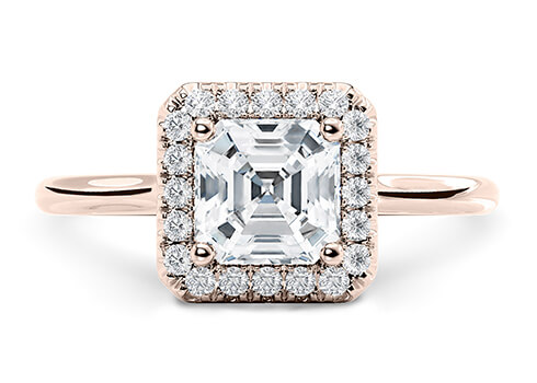 Rossetti in Roségold set with a Asscher cut diamant.