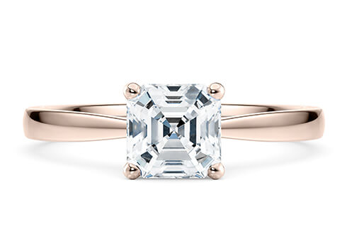 Delicacy in Rose Gold set with a Asscher cut diamond.