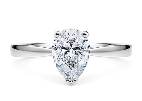 Delicacy in Platin set with a Pære cut diamant.
