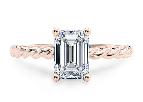Ascot in Oro Rosa set with a Smeraldo cut diamante.
