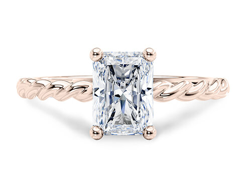 Ascot in Roségold set with a Radiant cut diamant.