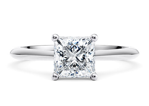 Hope in Witgoud set with a Princess cut diamant.