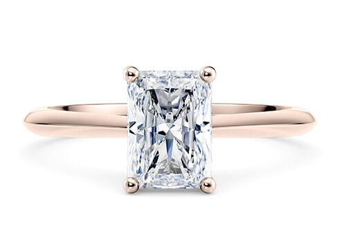 Hope in Roséguld set with a Radiant cut diamant.