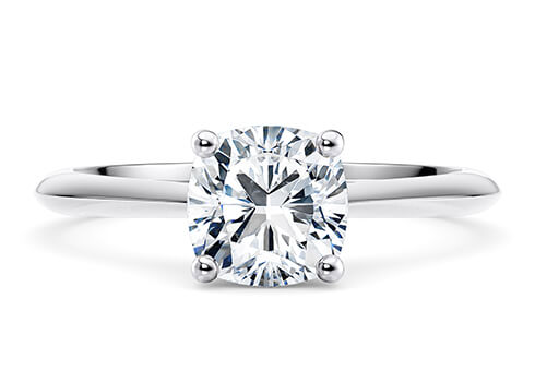 Hope in Oro bianco (9k) set with a Cuscino cut diamante.