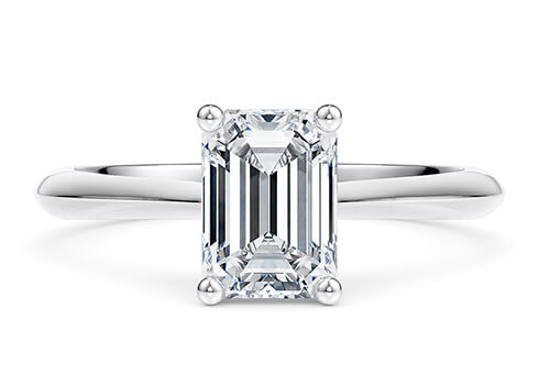 Iris in Hvidguld (9k) set with a Smaragd cut diamant.