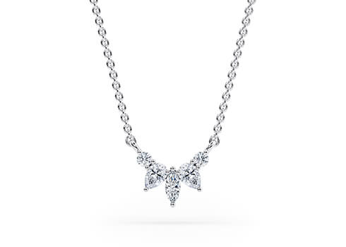 Bouquet Necklace in 白金.