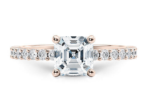 Duchess in Oro Rosa set with a Asscher cut diamante.
