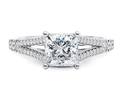 Oxford in White Gold set with a Princess cut diamond.