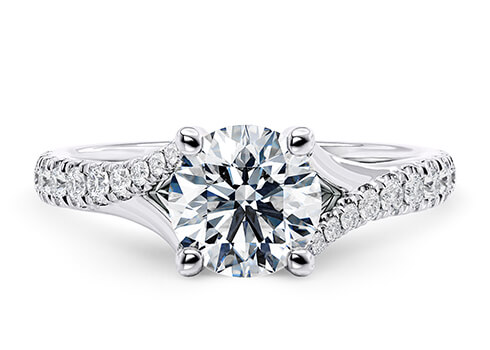 Valentine in Platin set with a Brillant cut diamanten.
