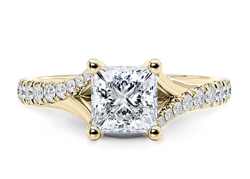 Valentine in Yellow Gold set with a Princess cut diamond.