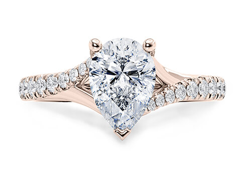 Valentine in Oro Rosa set with a Goccia cut diamante.