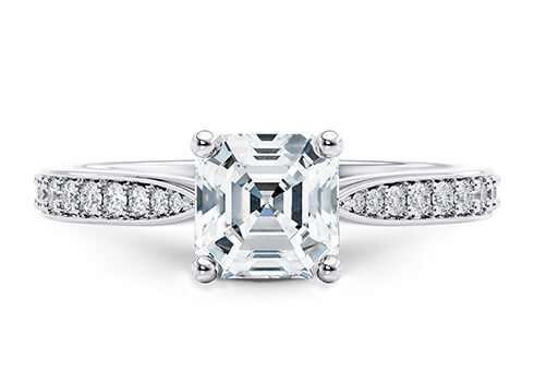 Victoria in Or blanc set with a Asscher cut diamant.