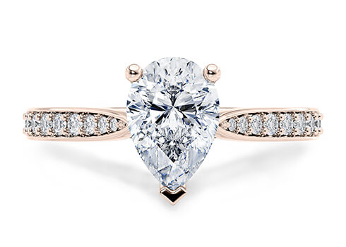 Victoria in Oro Rosa set with a Goccia cut diamante.