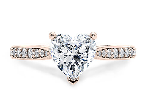 Victoria in Oro Rosa set with a Cuore cut diamante.