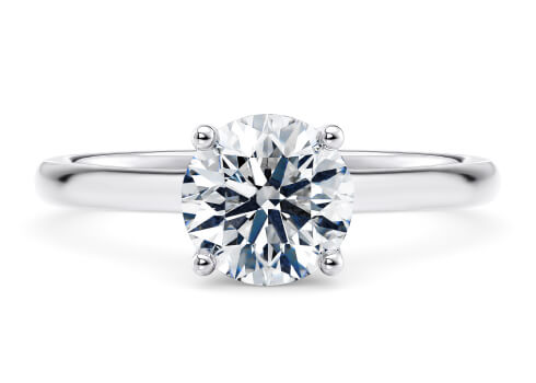 Paloma in Platinum set with a Kulaté cut diamant.