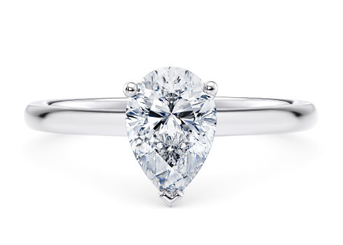 Paloma Engagement Ring in Aur alb (9k) set with a Pere cut diamant.