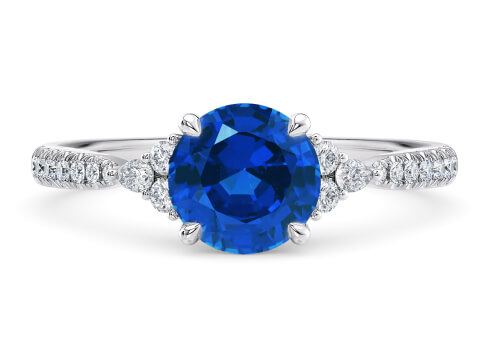 Gaia in White Gold set with a Round cut Sapphire.