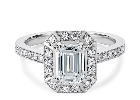 Zelda in White Gold (9k) set with a Emerald cut diamond.
