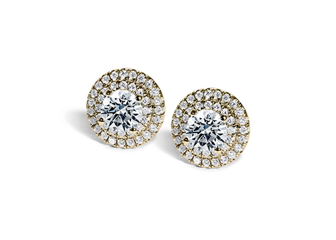 Empress in Yellow Gold set with a Round cut diamond.