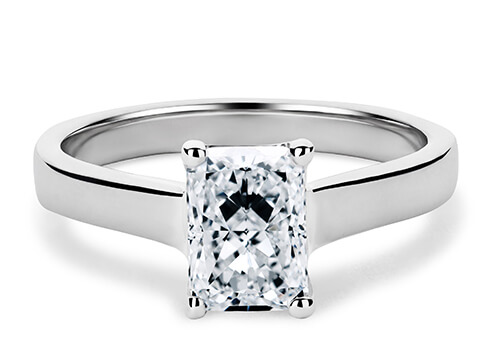 Ballerina in Białe złoto (9k) set with a Radiant cut diament.