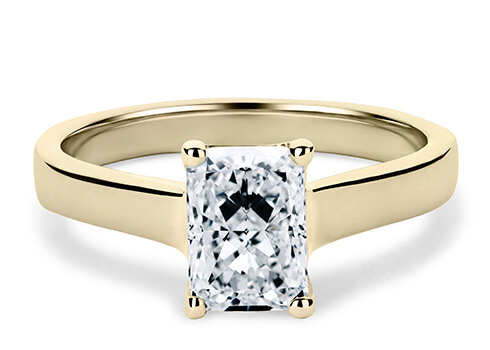 Ballerina in Yellow Gold set with a Radiant cut diamond.