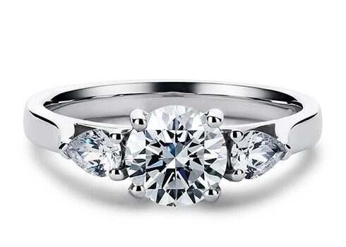 Barcelona in Platinum set with a Round cut diamond.