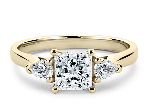 Barcelona in Yellow Gold set with a Princess cut diamond.