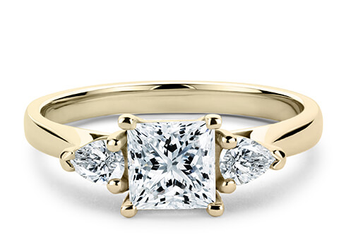 Barcelona in Yellow Gold set with a Princess cut diamond.
