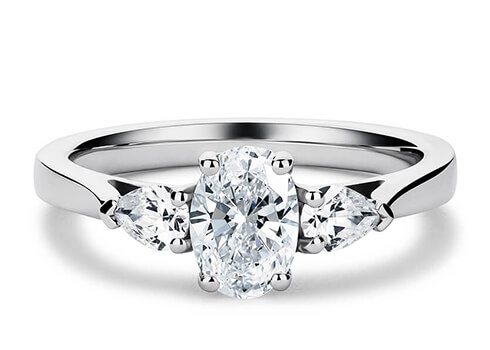 Barcelona in Platinum set with a Oval cut diamond.