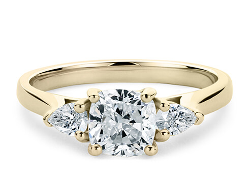 Barcelona in Yellow Gold set with a Cushion cut diamond.