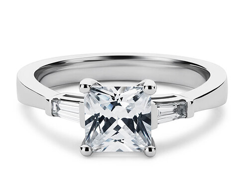 Cairo in White Gold set with a Princess cut diamond.