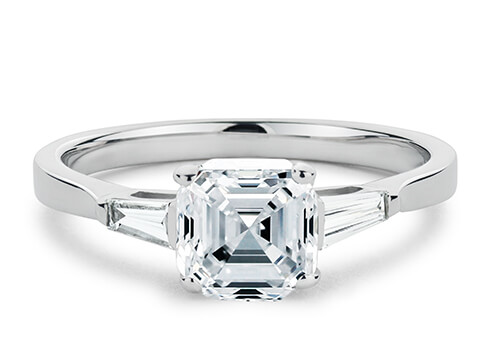 Cairo in White Gold set with a Asscher cut diamond.