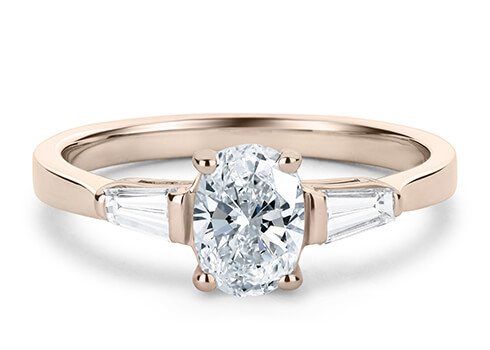 Cairo in Roséguld set with a Oval cut diamant.