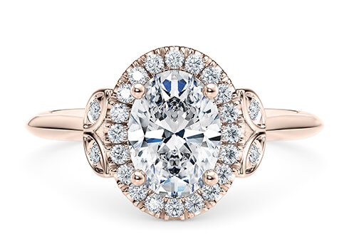 Richmond in Roségoud set with a Ovaal cut diamant.