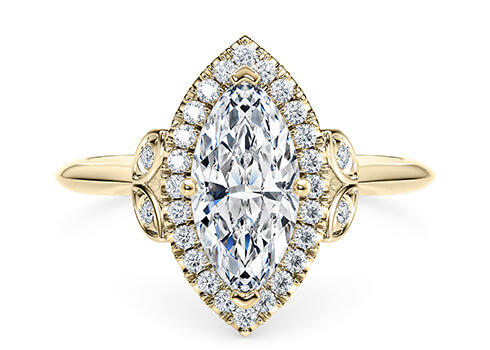 Richmond in Oro Giallo set with a Marquise cut diamante.