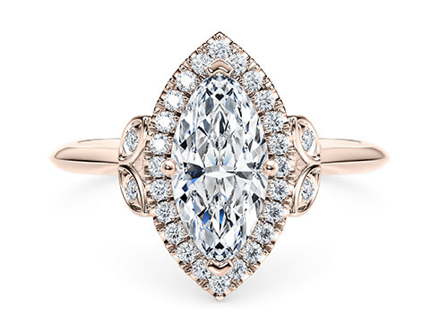Richmond in Oro Rosa set with a Marquise cut diamante.